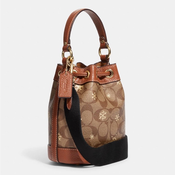 Coach Dempsey Drawstring Bucket Bag 15 In Signature Canvas With Snowflake Print - Picture 7 of 8